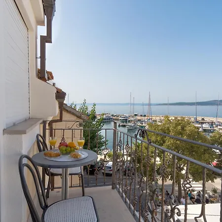 Galatea - Town Centre With Free Parking Apartment Baska Voda