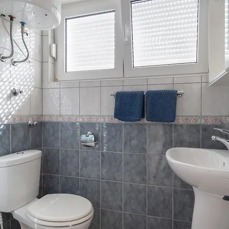 Apartment Galatea - Town Centre With Free Parking