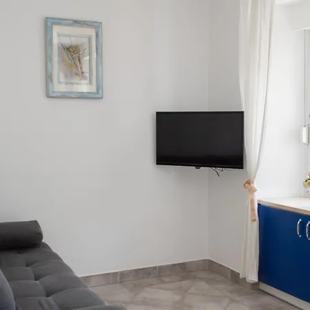 Galatea - Town Centre With Free Parking * Baska Voda