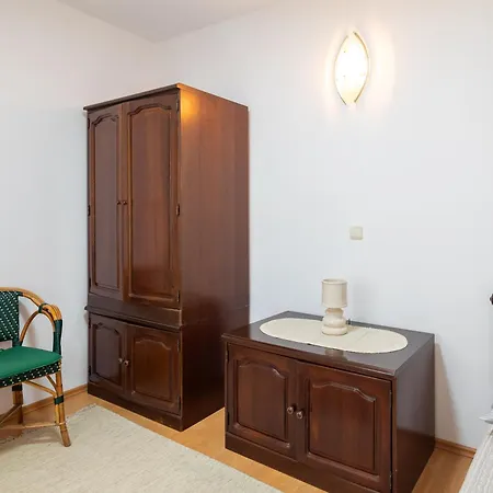 Apartment Galatea - Town Centre With Free Parking