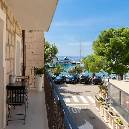 Apartment Galatea - Town Centre With Free Parking Baska Voda