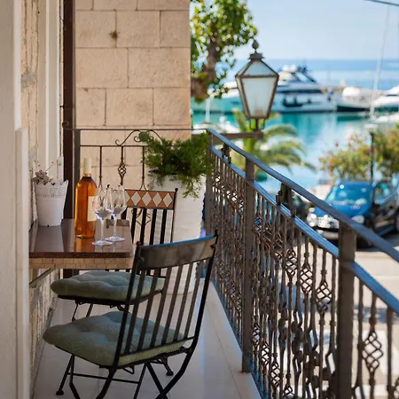 Apartment Galatea - Town Centre With Free Parking Baska Voda
